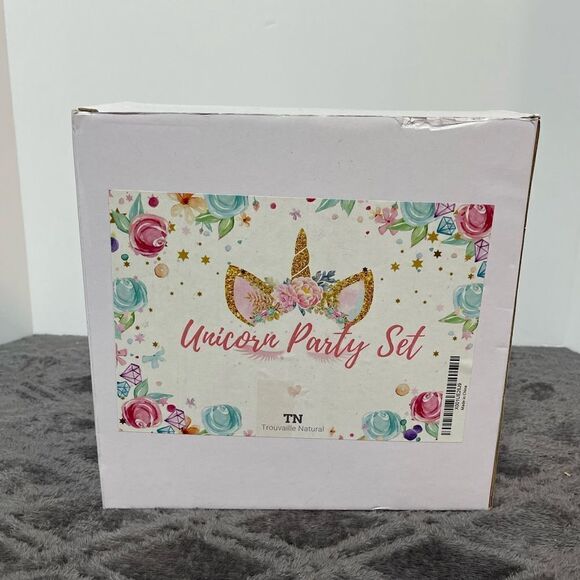 Unicorn Party Decorations set of 81 NWT - Picture 9 of 15
